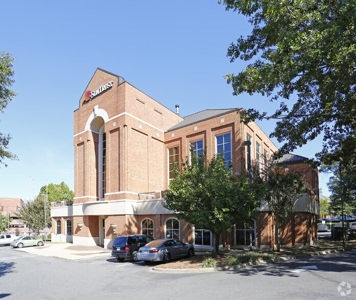 101 S Kings Dr, Charlotte, NC for lease - Image 1 of 6