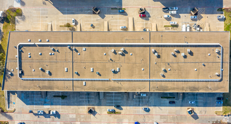 11425 Mathis Ave, Farmers Branch, TX for lease - Aerial - Image 3 of 6