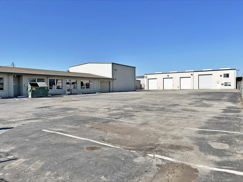 1041 S Pershing Ave, Stockton, CA for sale - Primary Photo - Image 1 of 5