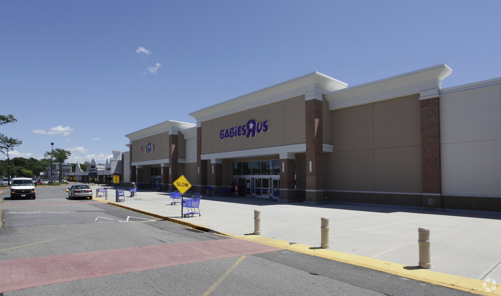 3956-4099 Middle Country Rd, Lake Grove, NY for lease - Building Photo - Image 3 of 5