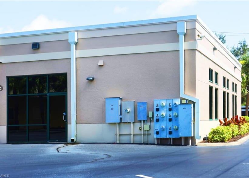 25110 Bernwood Dr, Bonita Springs, FL for sale - Building Photo - Image 3 of 9