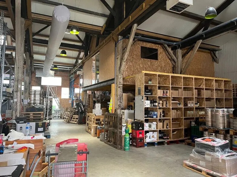 Flex in Saint-Quentin for sale - Building Photo - Image 2 of 6