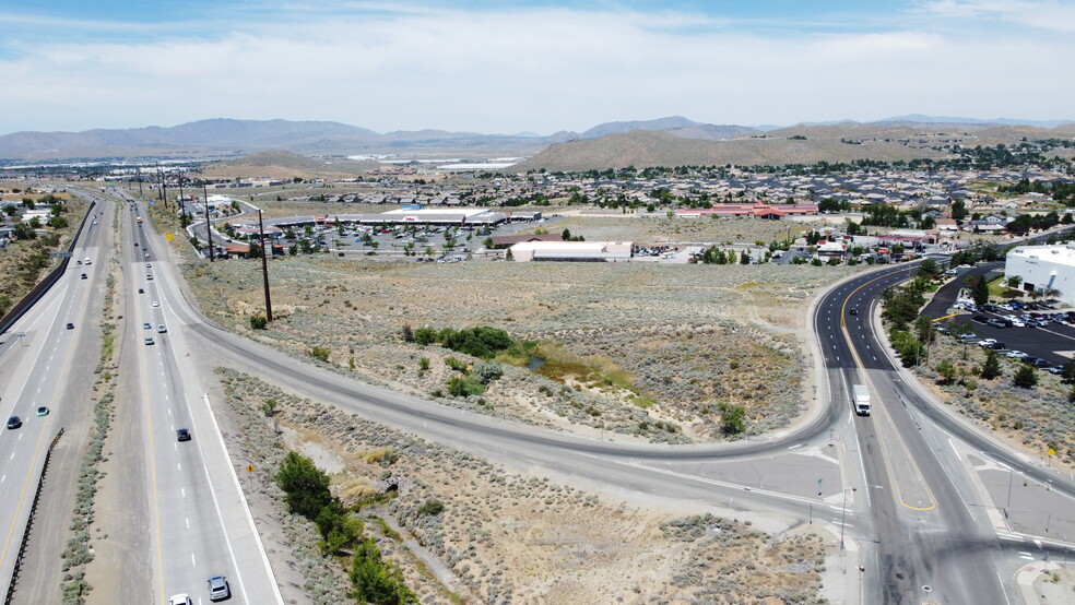 E Golden Valley Rd, Reno, NV for sale - Building Photo - Image 1 of 2