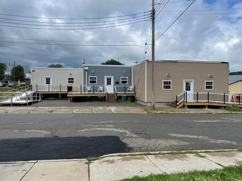 22 N Broad St, Johnson City, NY for sale - Building Photo - Image 1 of 1