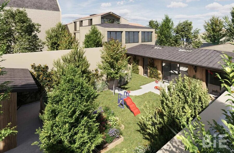 Office in Bordeaux for lease - Building Photo - Image 3 of 9