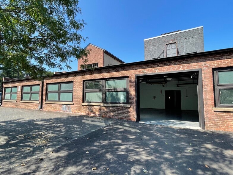 84 Herbert Ave, Closter, NJ 07624 Office for Lease