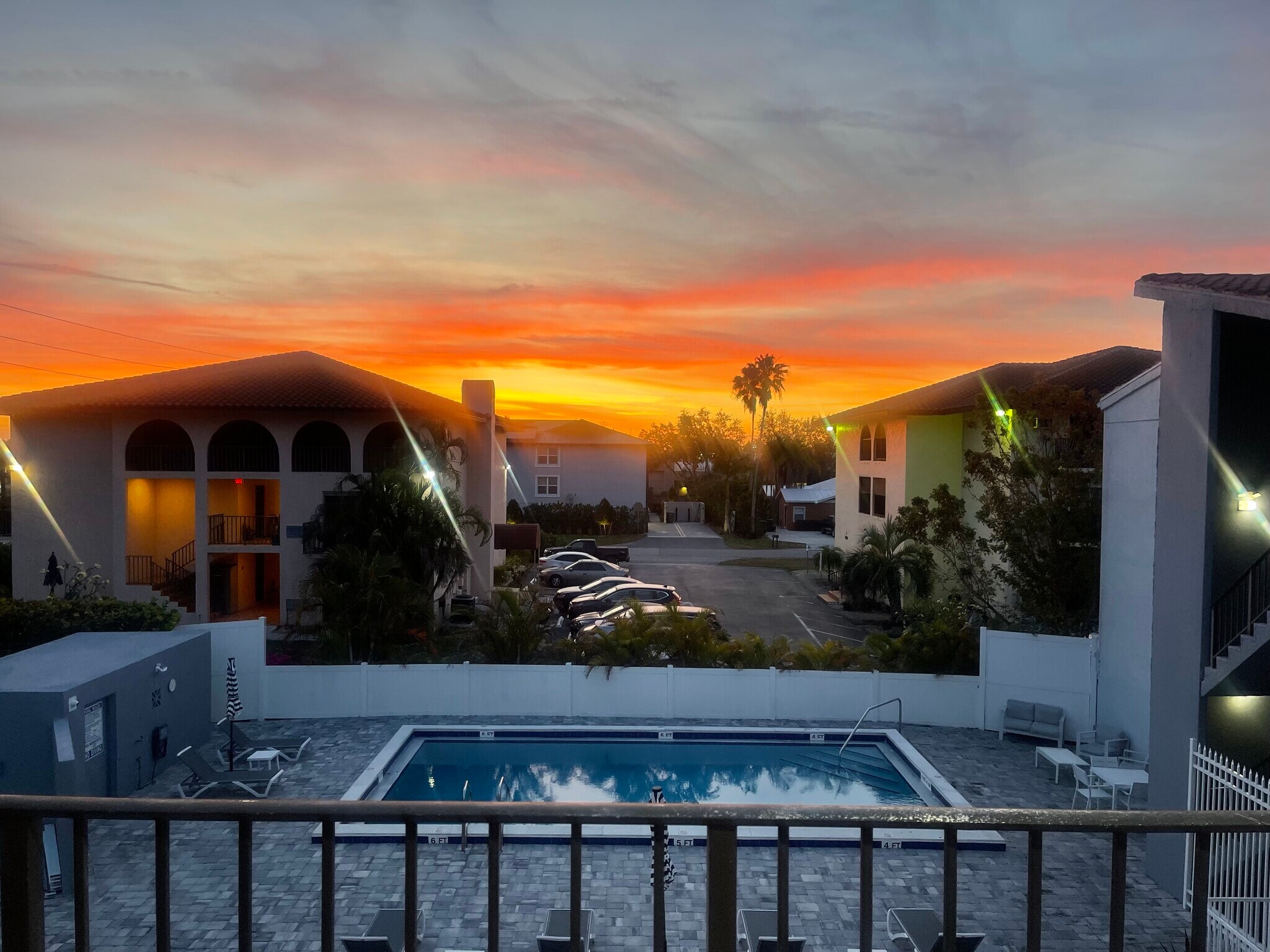 826 Wiggins Pass Rd, Naples, FL 34110