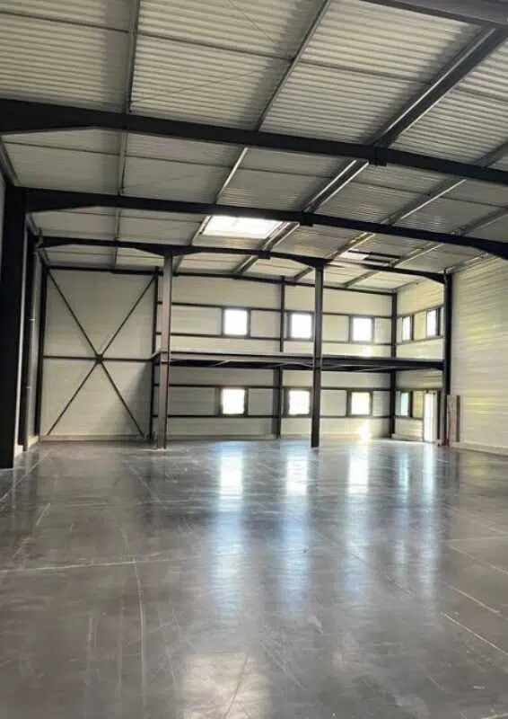 Flex in Saint-Rémy for lease Building Photo- Image 1 of 10