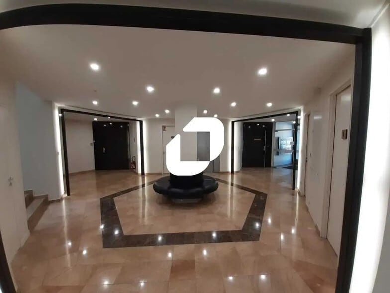 Route De L'orme Des Merisiers, Saint-Aubin for sale - Building Photo - Image 1 of 16