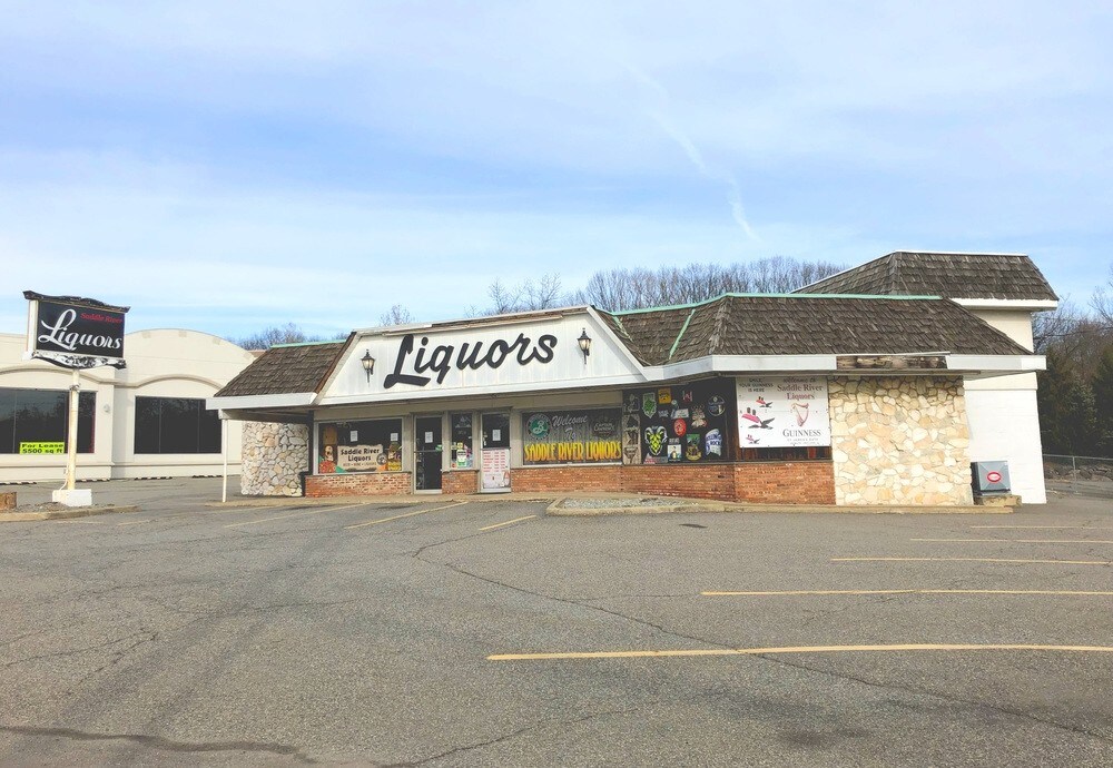 380 State Rt 17, Upper Saddle River, NJ 07458