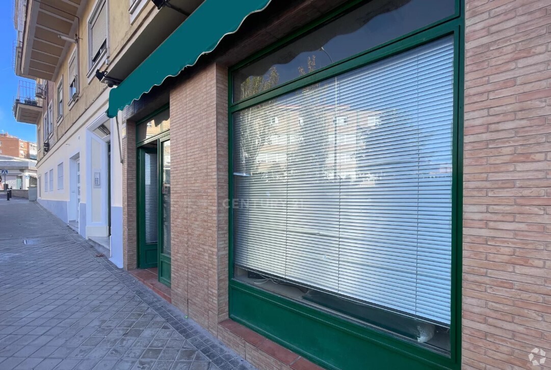 Madrid, MAD 28027 - Unit Puerta 01 -  - Interior Photo - Image 1 of 2