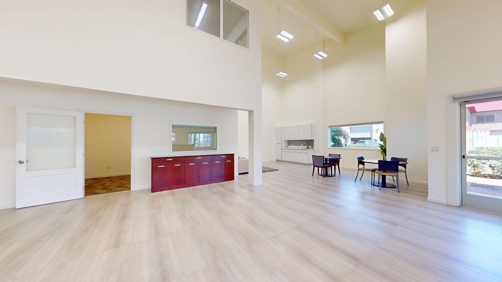 524 Mokauea St, Honolulu, HI for lease - Building Photo - Image 3 of 53