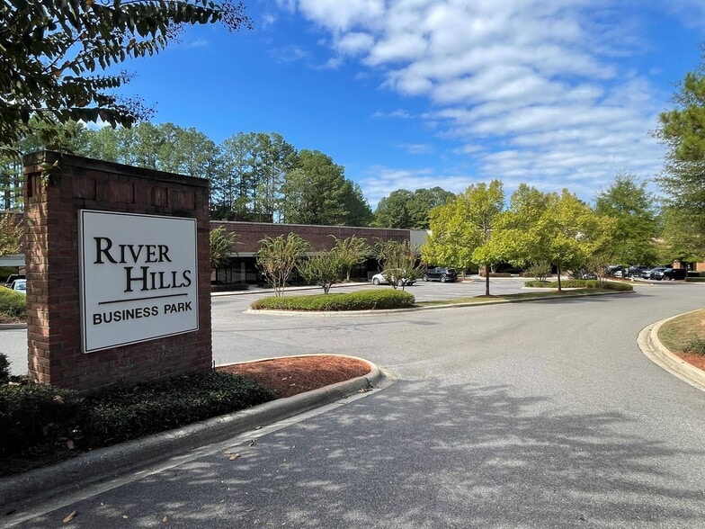 200 Riverhills Business Park, Birmingham, AL for lease - Building Photo - Image 1 of 8