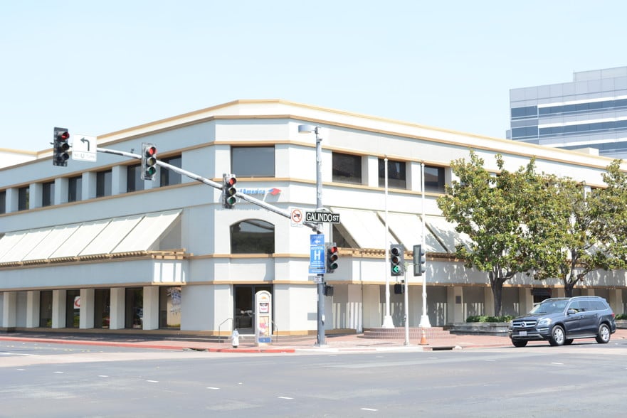 2020 Willow Pass Rd, Concord, CA for lease - Primary Photo - Image 1 of 4