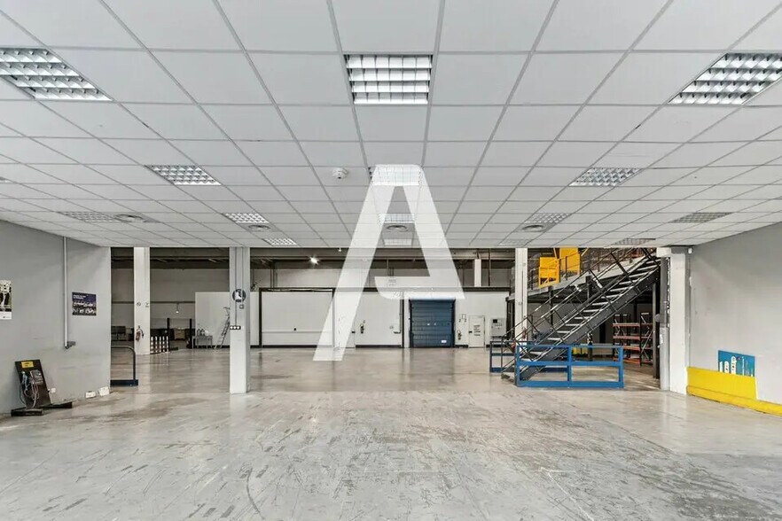 Industrial in Ivry-sur-Seine for lease - Interior Photo - Image 2 of 5