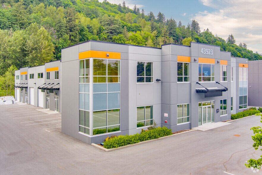 43923 Progress Way, Chilliwack, BC V2R 0E6