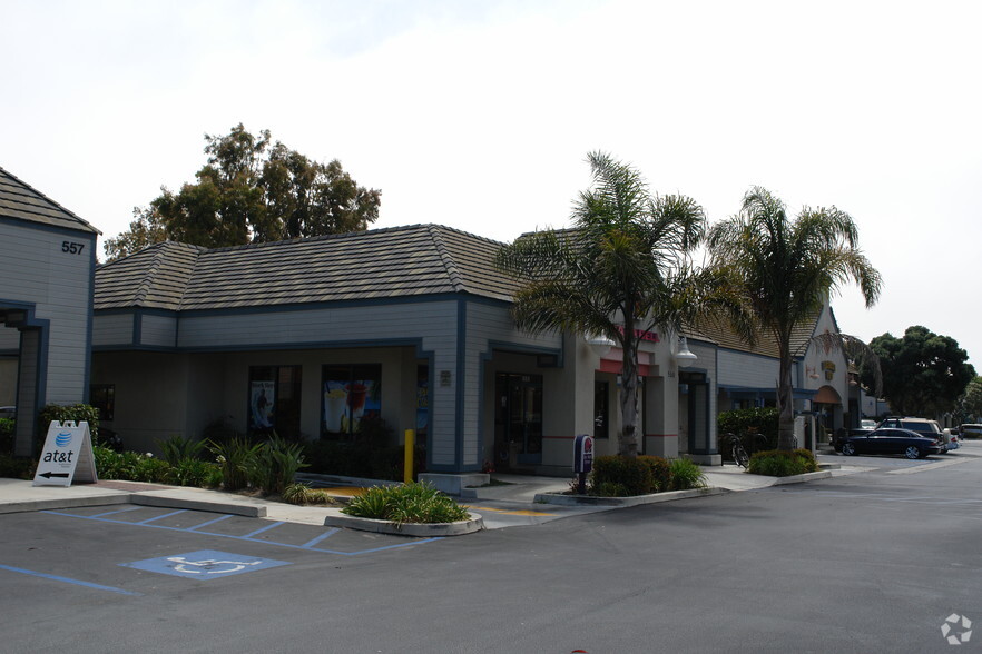 529-623 W Channel Islands Blvd, Port Hueneme, CA for lease - Building Photo - Image 3 of 11