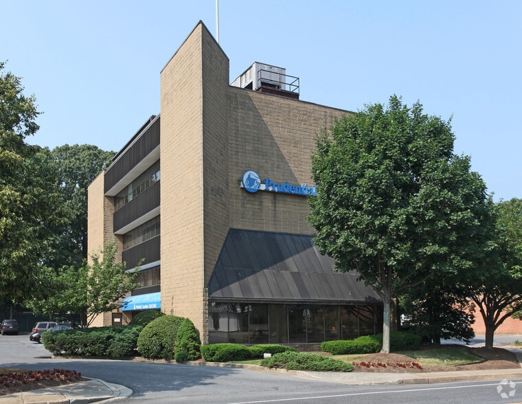565 Benfield Rd, Severna Park, MD for lease - Primary Photo - Image 1 of 11