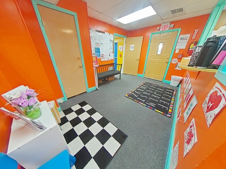 4827 Germantown Ave, Philadelphia, PA for sale - Building Photo - Image 3 of 59