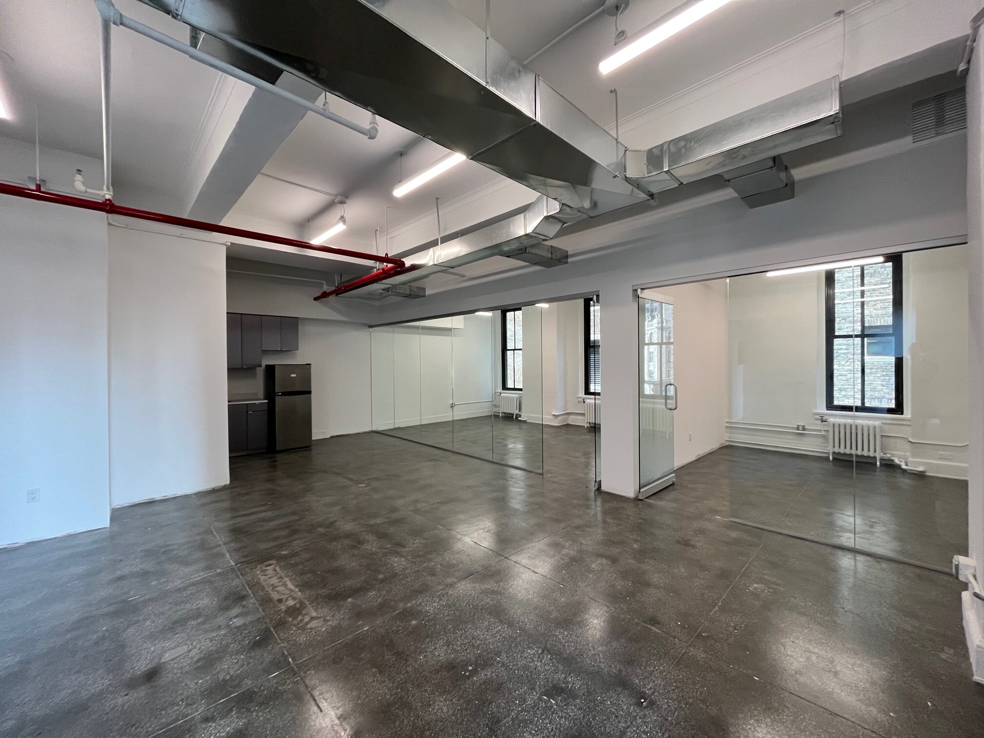 18 E 41st St, New York, NY 10017 - Central Plaza Building | LoopNet