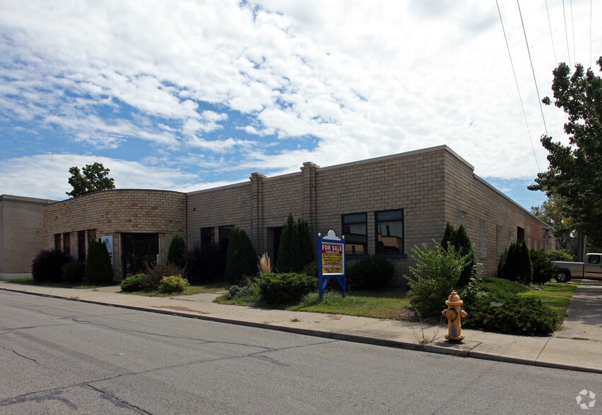 302 E Wallace St, Fort Wayne, IN for sale - Primary Photo - Image 1 of 1