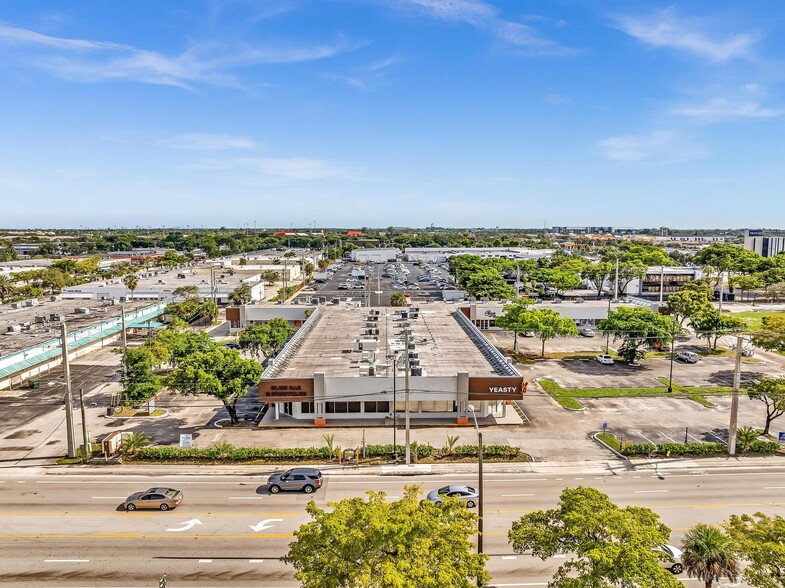 3908 NW 19th St, Lauderhill, FL for sale - Building Photo - Image 1 of 5