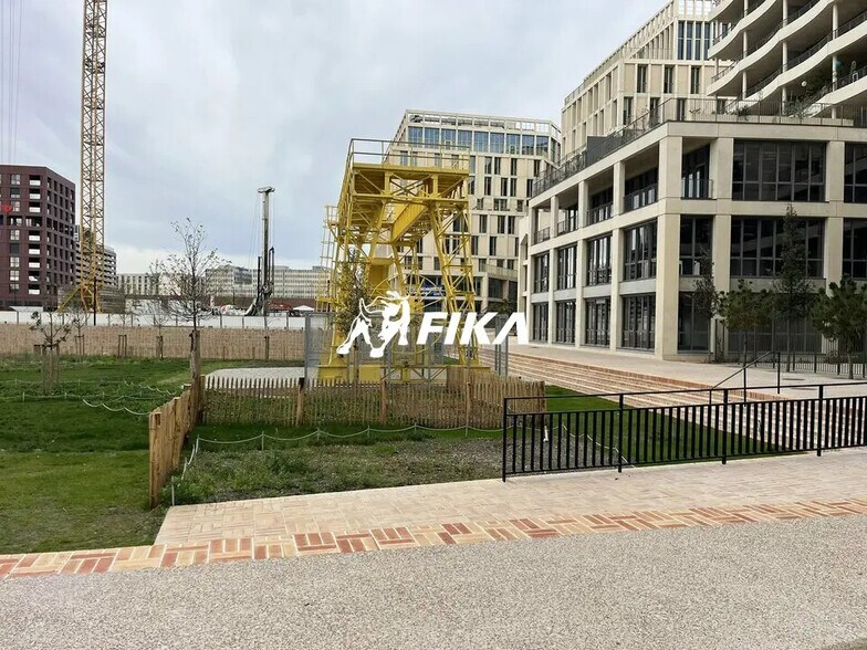 Office in Bordeaux for sale - Building Photo - Image 2 of 12