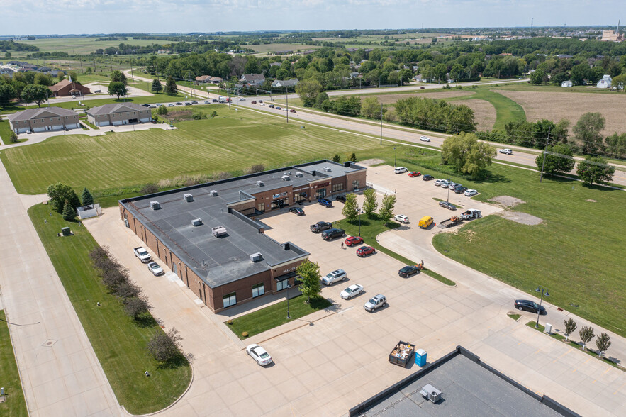 Greenhill Rd, Cedar Falls, IA for lease - Building Photo - Image 3 of 7