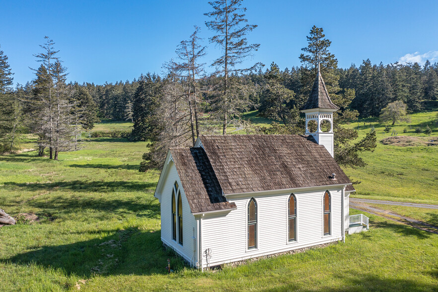 883 Victorian Valley Dr, Orcas, WA for sale - Primary Photo - Image 2 of 16