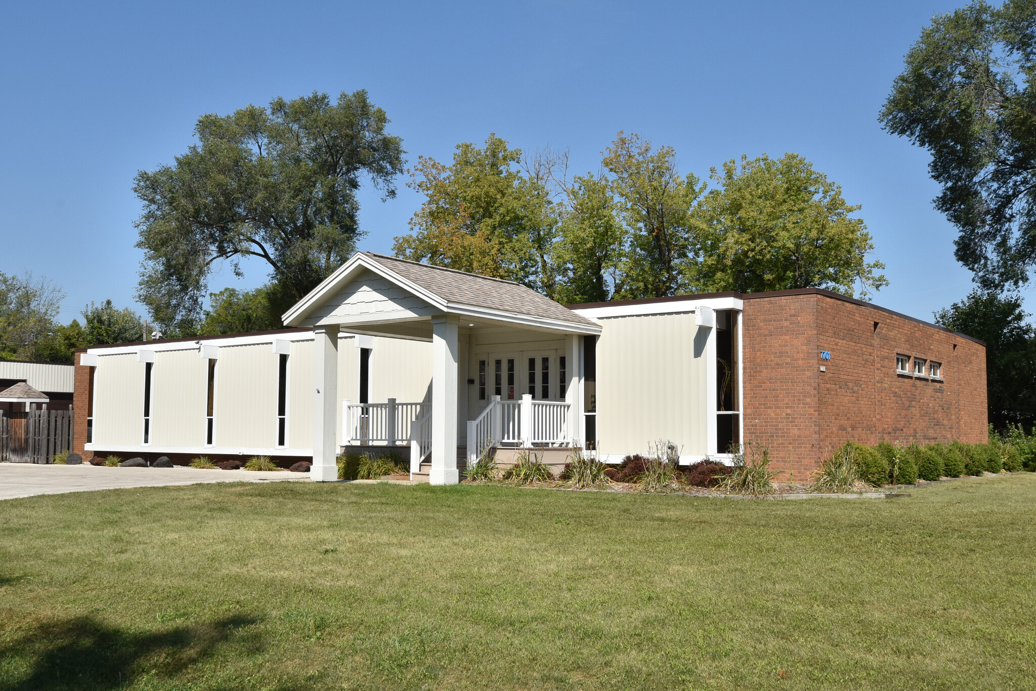 7701 N Teutonia Ave, Milwaukee, WI for sale Building Photo- Image 1 of 24