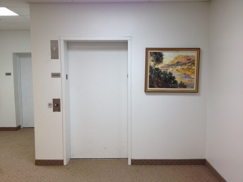 1950 Rutgers Blvd, Lakewood, NJ for lease - Building Photo - Image 2 of 3