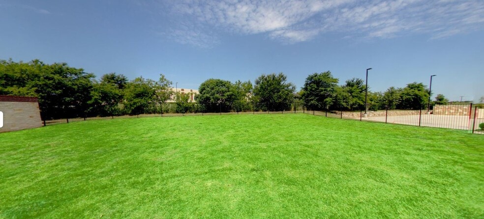 6555 Dallas Pky, Frisco, TX for sale - Building Photo - Image 3 of 4