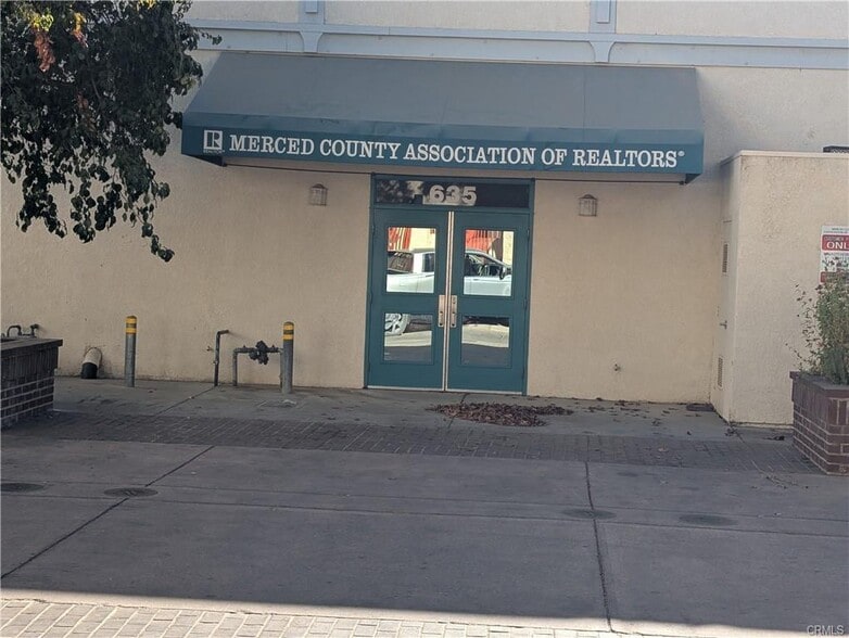 635 W Main St, Merced, CA for sale - Building Photo - Image 3 of 13