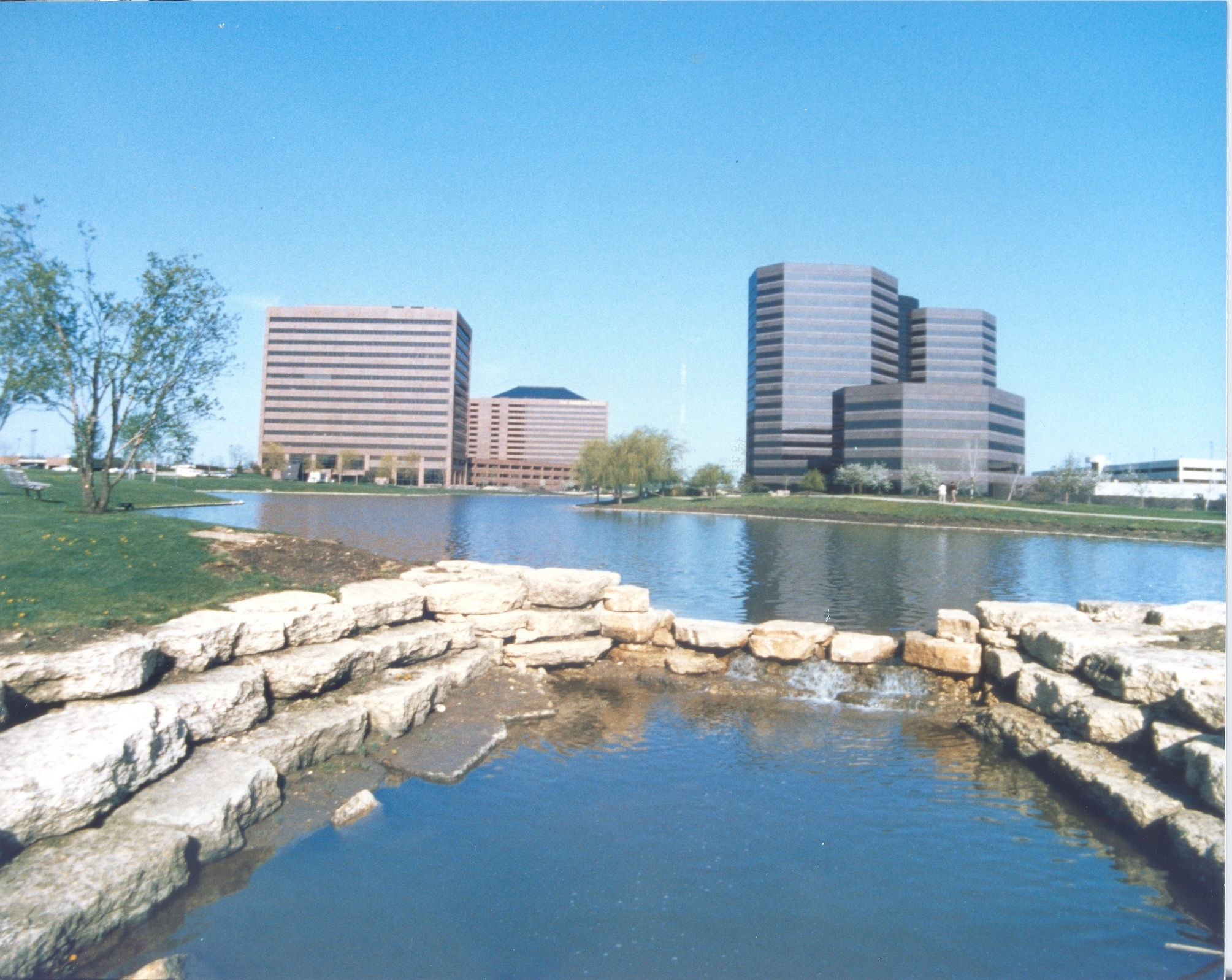 1 Pierce Pl, Itasca, IL for lease Building Photo- Image 1 of 4