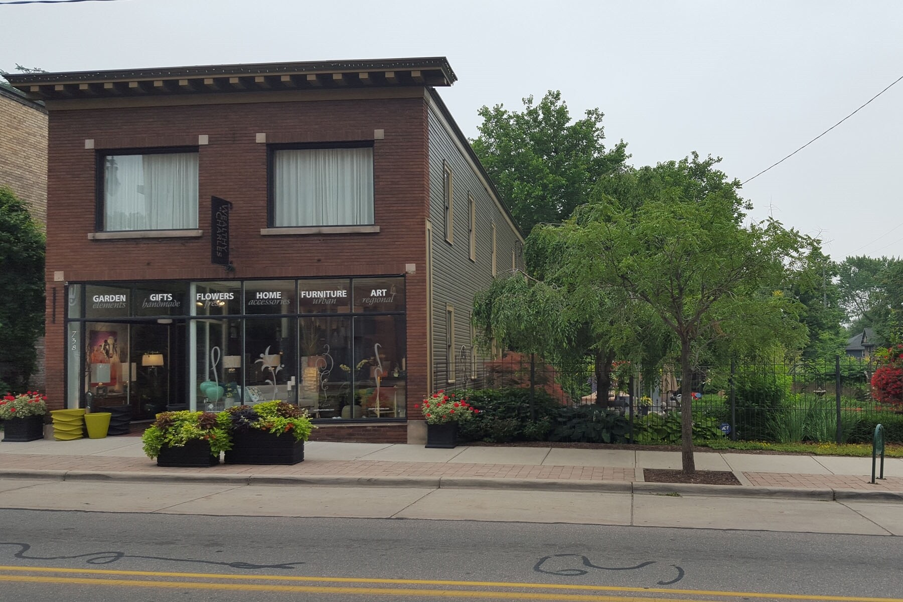 734-738 Wealthy St SE, Grand Rapids, MI for sale Primary Photo- Image 1 of 1