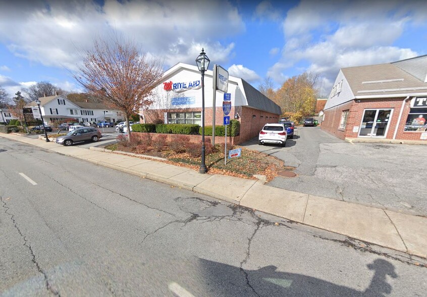 557 Main St, Shrewsbury, MA for lease - Primary Photo - Image 1 of 2