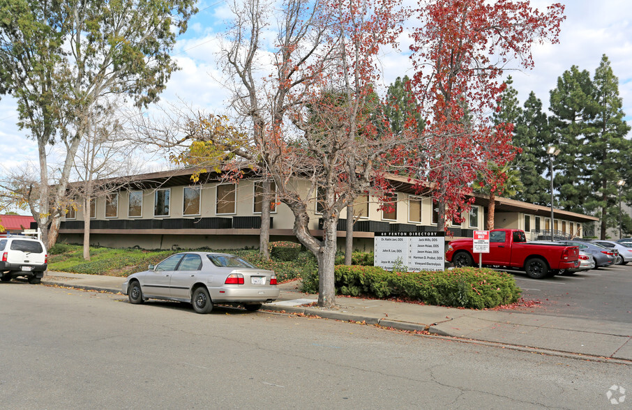 60 Fenton St, Livermore, CA for lease - Primary Photo - Image 1 of 3