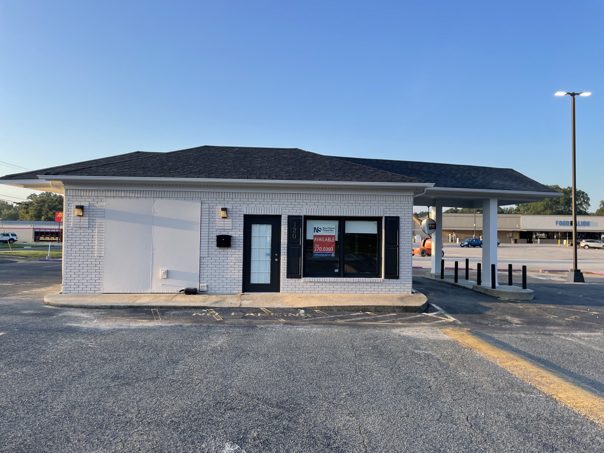 120 E Sunset Dr, Monroe, NC for lease Primary Photo- Image 1 of 2