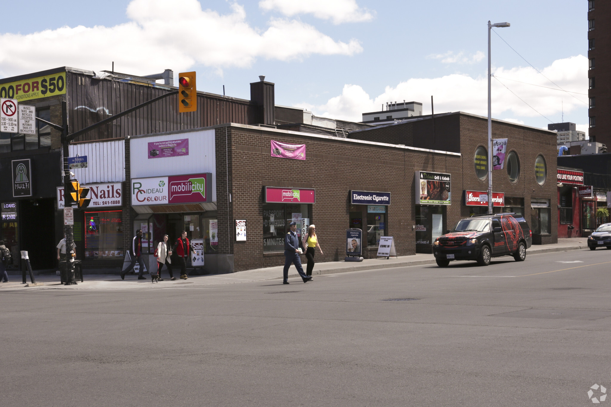 168 Rideau St, Ottawa, ON for lease Primary Photo- Image 1 of 3