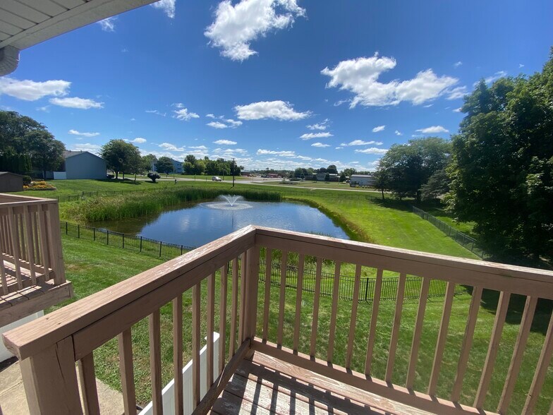 1257 Arms St, Marshall, MI 49068 Waldon Pond Condos