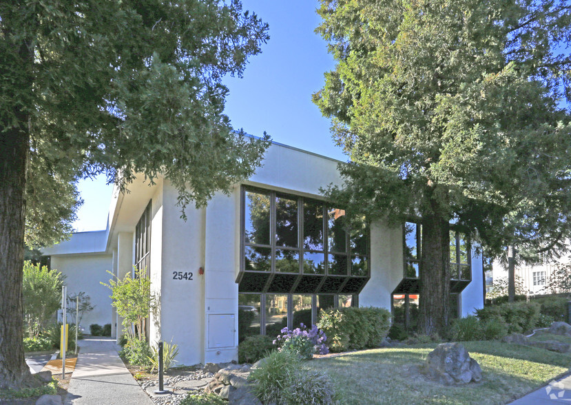 2542 S Bascom Ave, Campbell, CA for lease - Primary Photo - Image 1 of 14