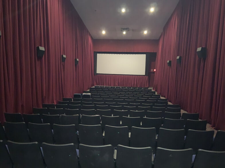 418 W Main St, Artesia, NM for sale - Interior Photo - Image 3 of 3