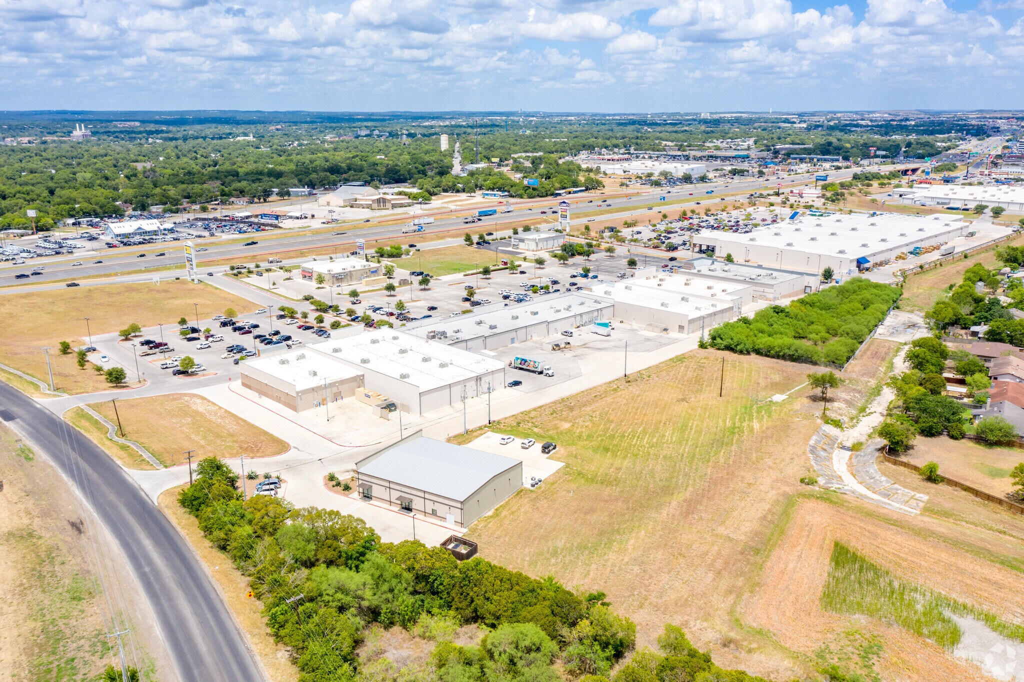 1671 IH 35 South Hwy, New Braunfels, TX 78130 Interstate Plaza