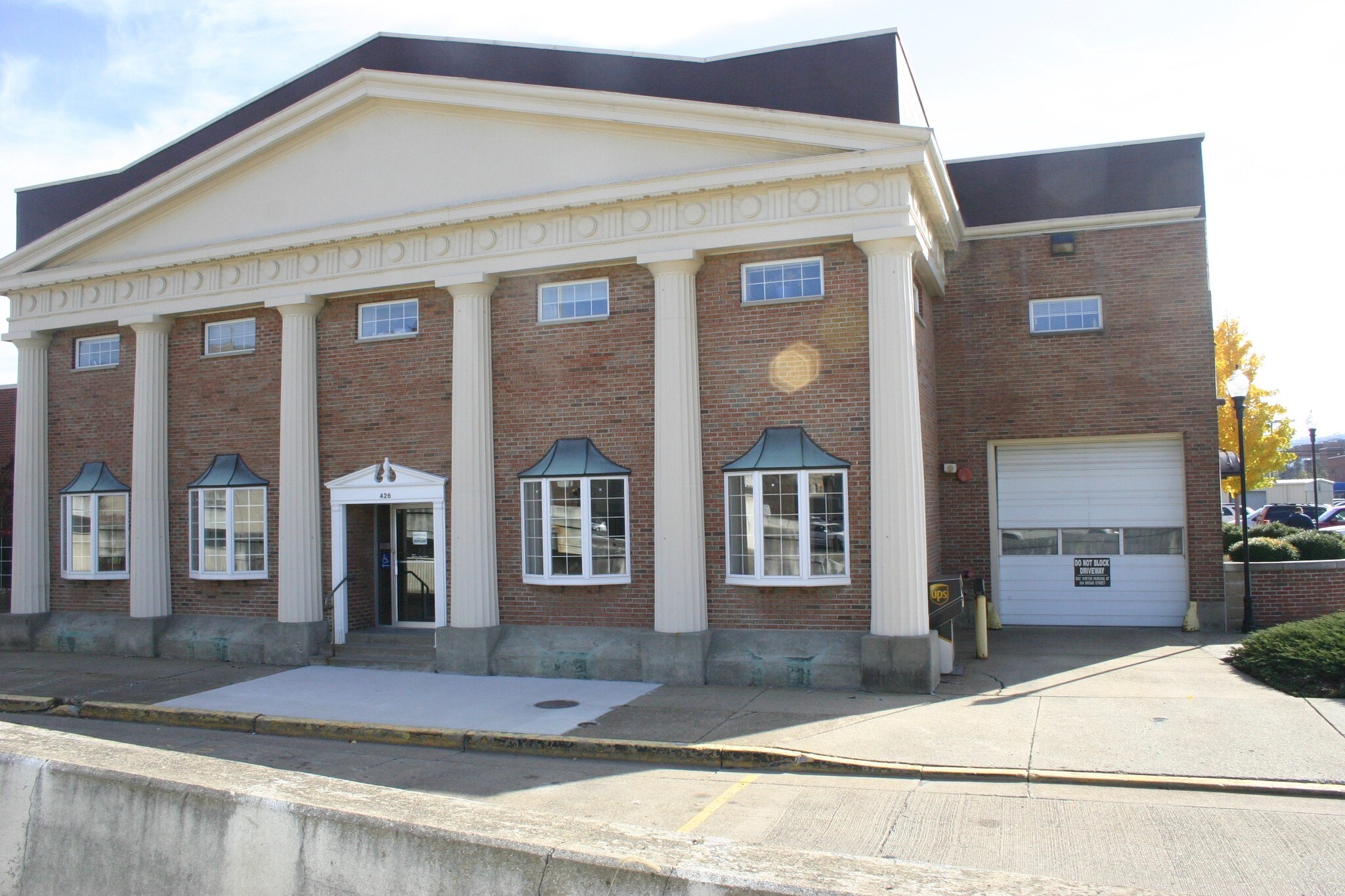 426 Leon Sullivan Way, Charleston, WV for sale Building Photo- Image 1 of 1