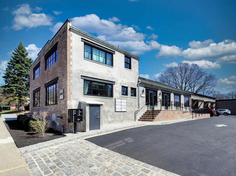 151 Forest St, Montclair, NJ for lease - Building Photo - Image 3 of 8