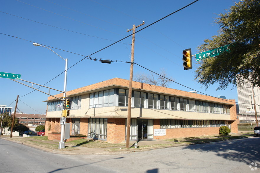 919 Summit Ave, Fort Worth, TX for sale - Building Photo - Image 3 of 5