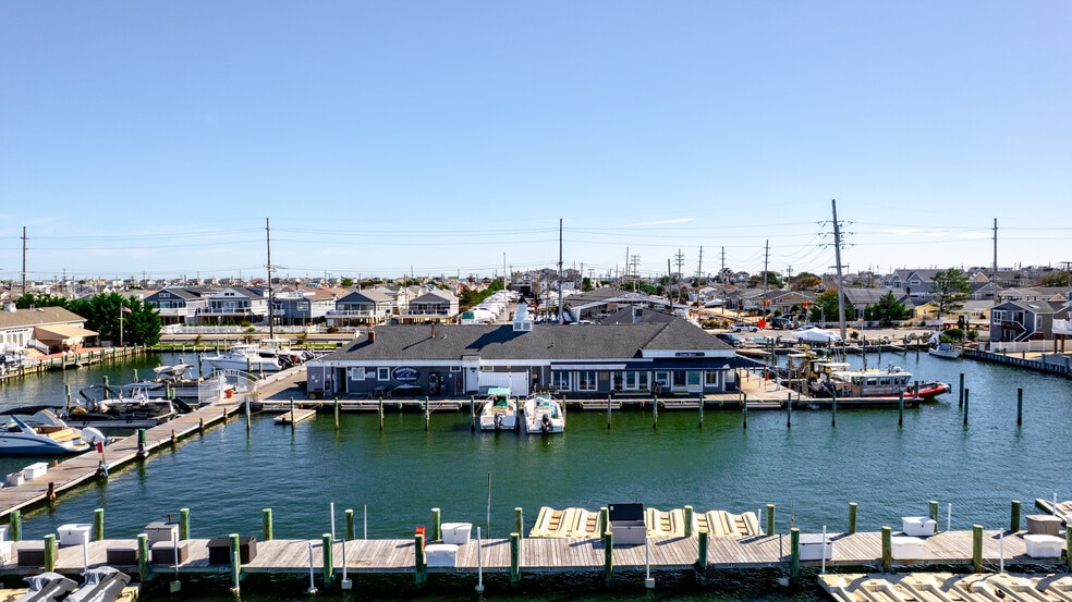 3245 Route 35 N, Lavallette, NJ for sale - Primary Photo - Image 1 of 11