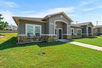 1490 Rusk Rd, Round Rock, TX for lease Interior Photo- Image 1 of 26