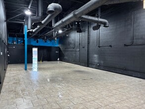 950 E Pecos Rd, Chandler, AZ for lease Interior Photo- Image 2 of 6