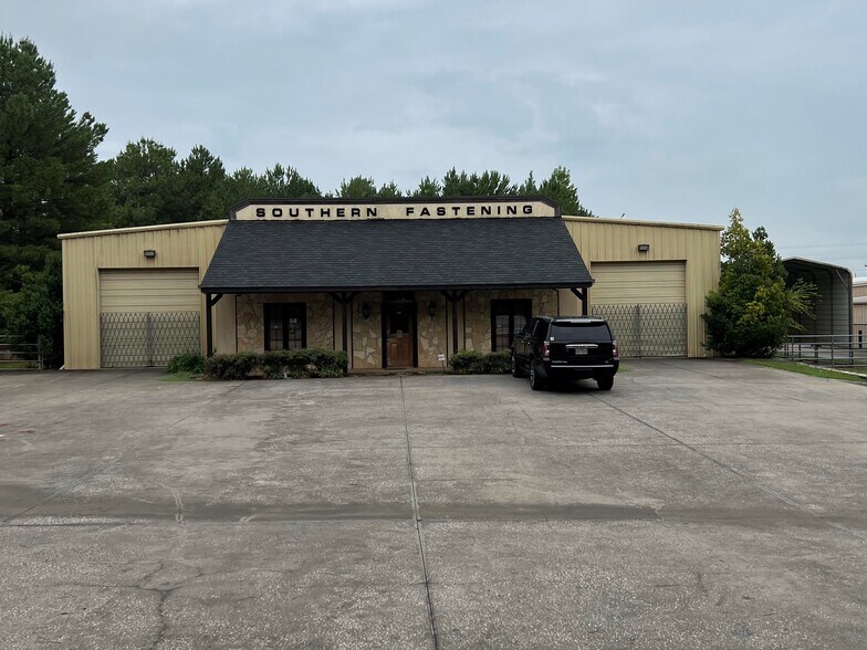 542 Henderson Ln, Longview, TX for sale - Building Photo - Image 1 of 1